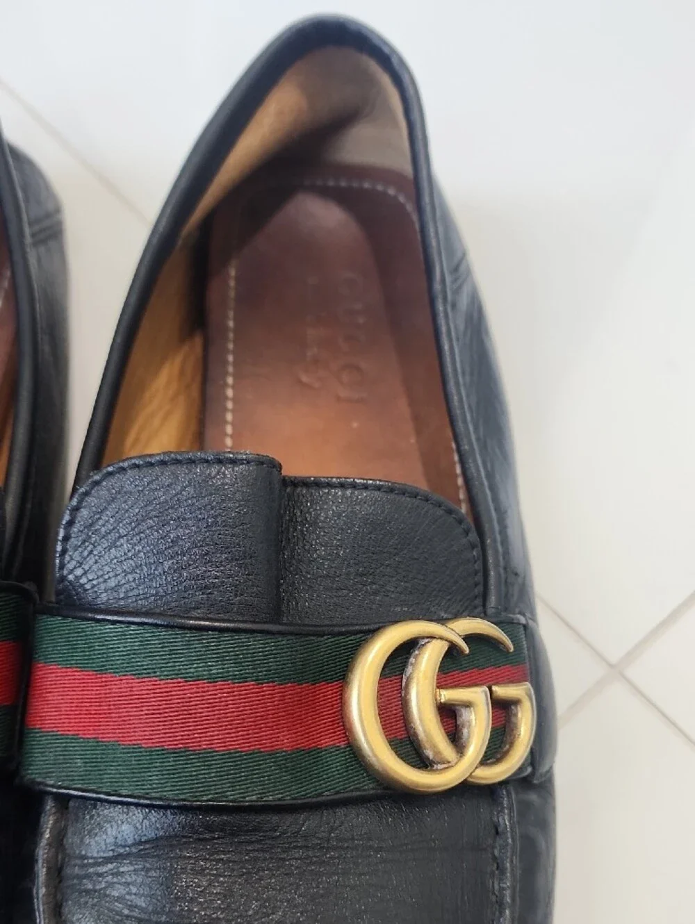 Gucci Black Leather Loafers with Green and Red Web & Gold Double G